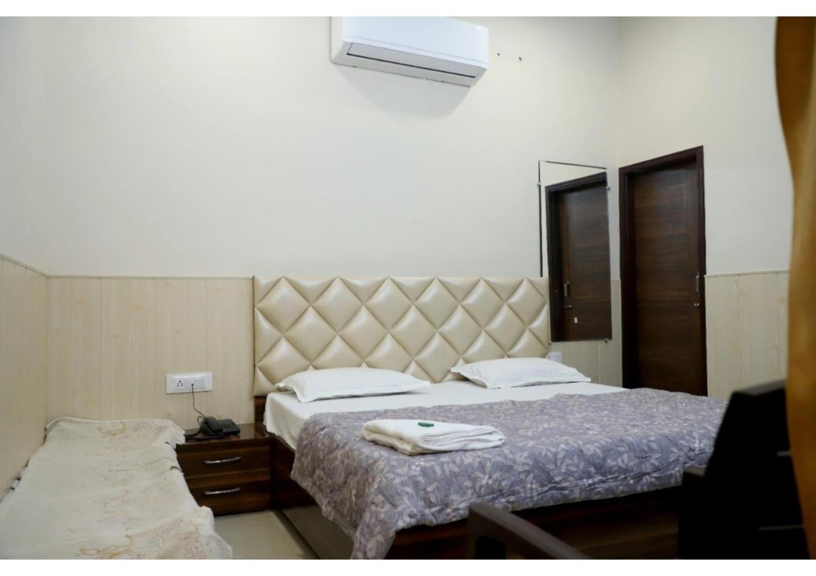 Rk Lodge Амритсар Екстериор снимка