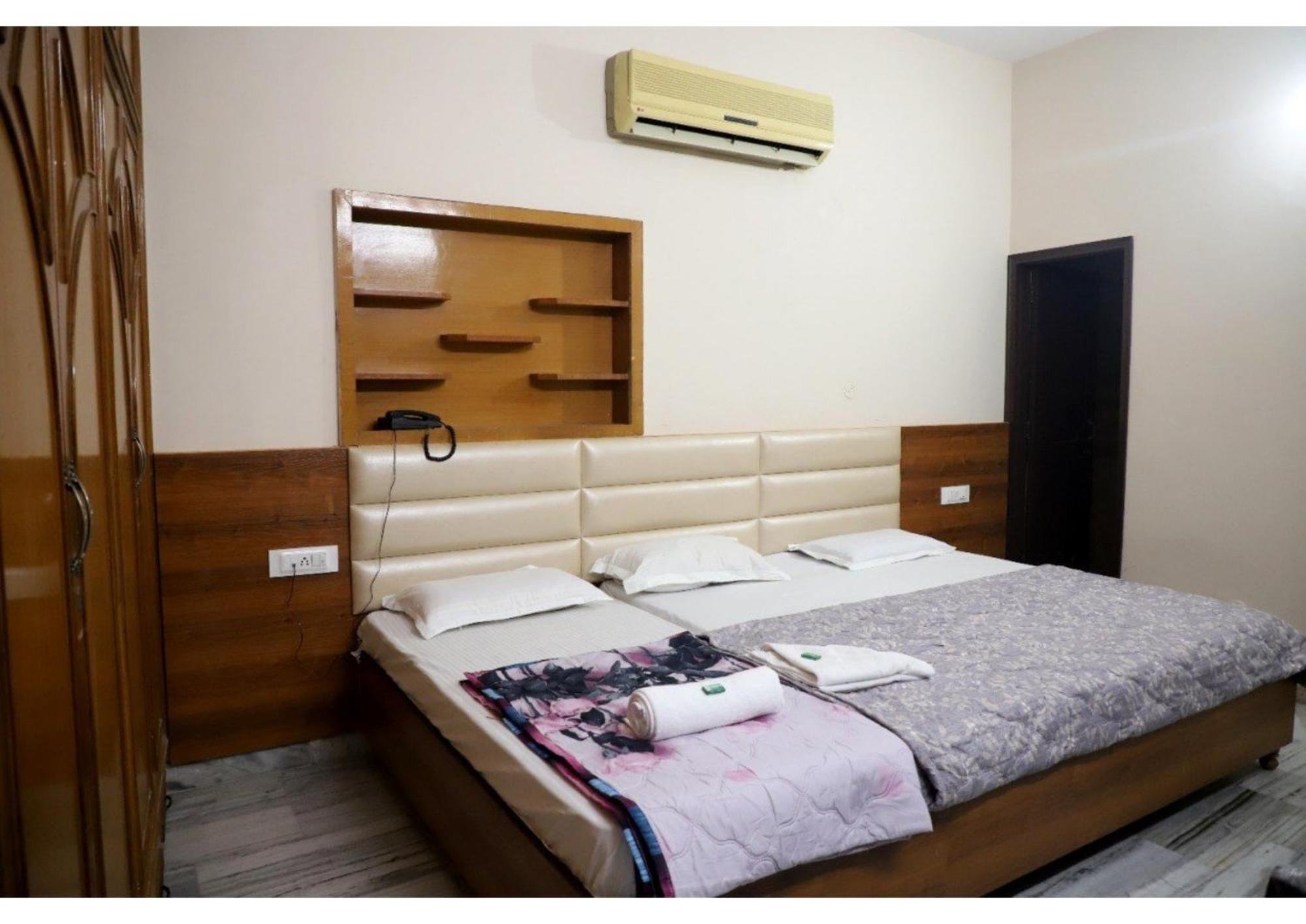 Rk Lodge Амритсар Екстериор снимка